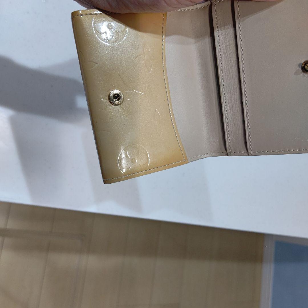 美品　LOUIS VUITTON ルイヴィトン ヴェルニ 三つ折り財布