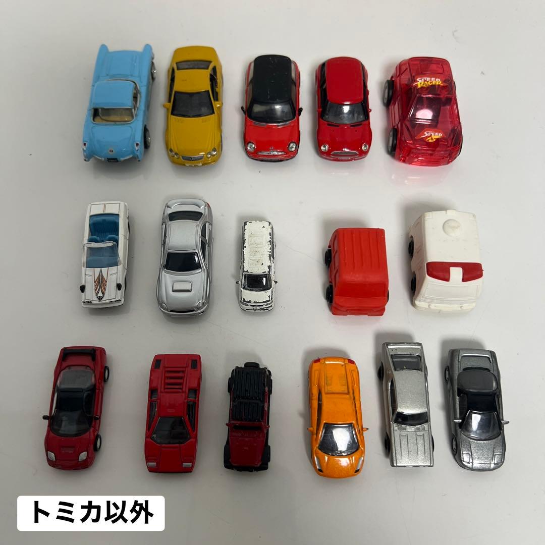トミカ その他のミニカー多数　おでかけバック