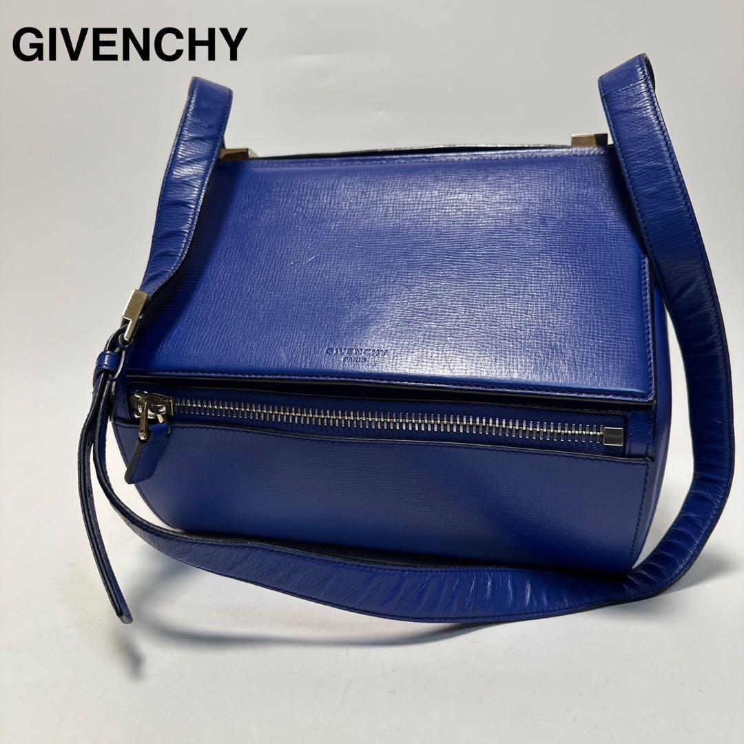 p76【美品】ジバンシー　ロゴ型押し　パンドラ　レザー　ショルダーバッグ.