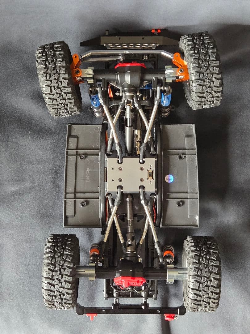 【屋外使用なし】1/12 RC クローラー MN128 フルカスタム / メタル