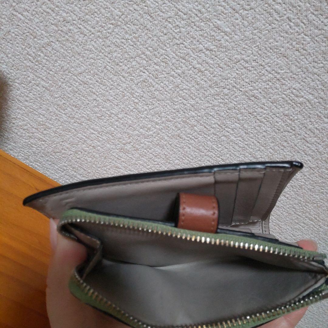 ロエベ　折り財布　スリムジップバイフォールドウォレット　アナグラム　グリーン