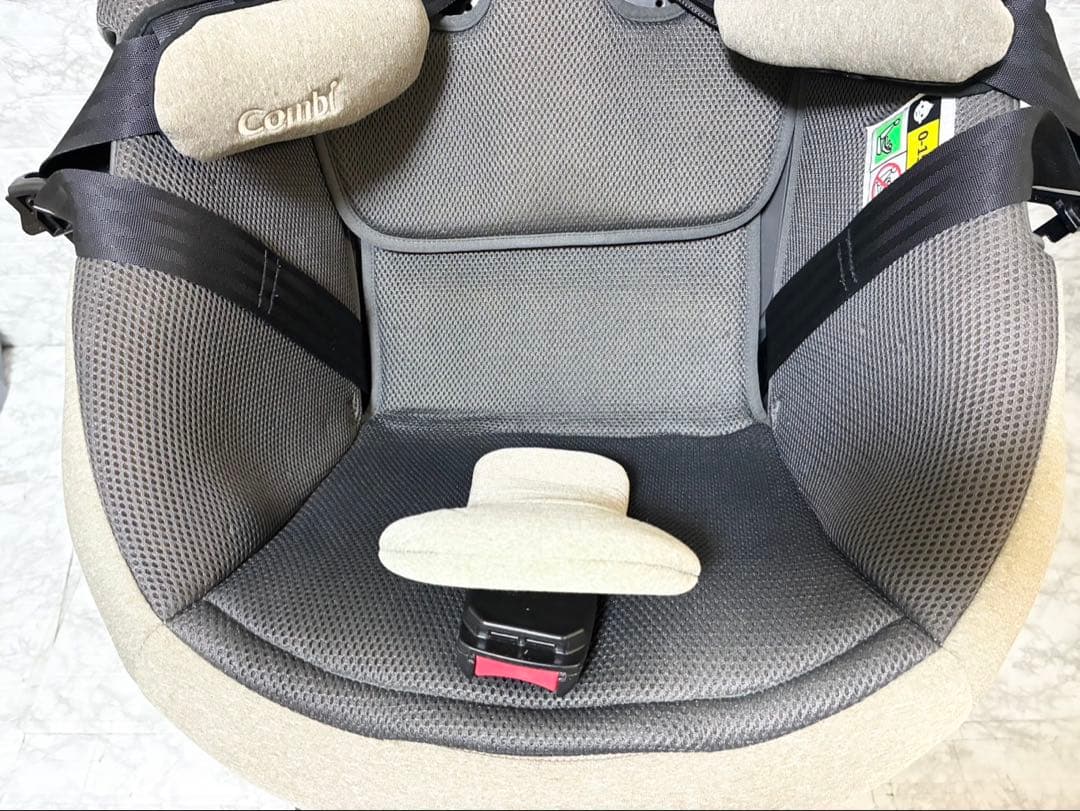 【極美品】Combi THE S ISOFIX エッグショック 希少ベージュ
