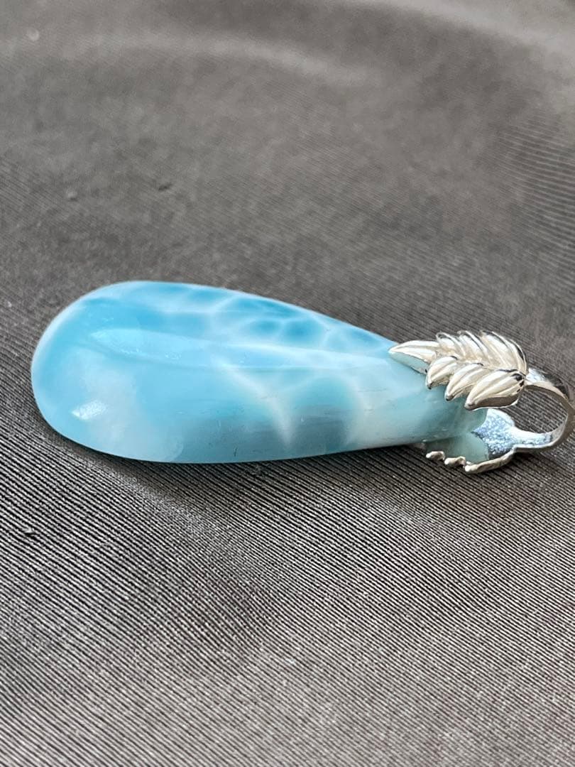 天然石ラリマー☆高品質！しずく型ペンダントトップ②☆リーフ型バチカンがステキ！