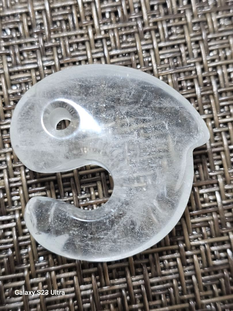 黒平向山鉱山の水晶飛龍勾玉　３０mm