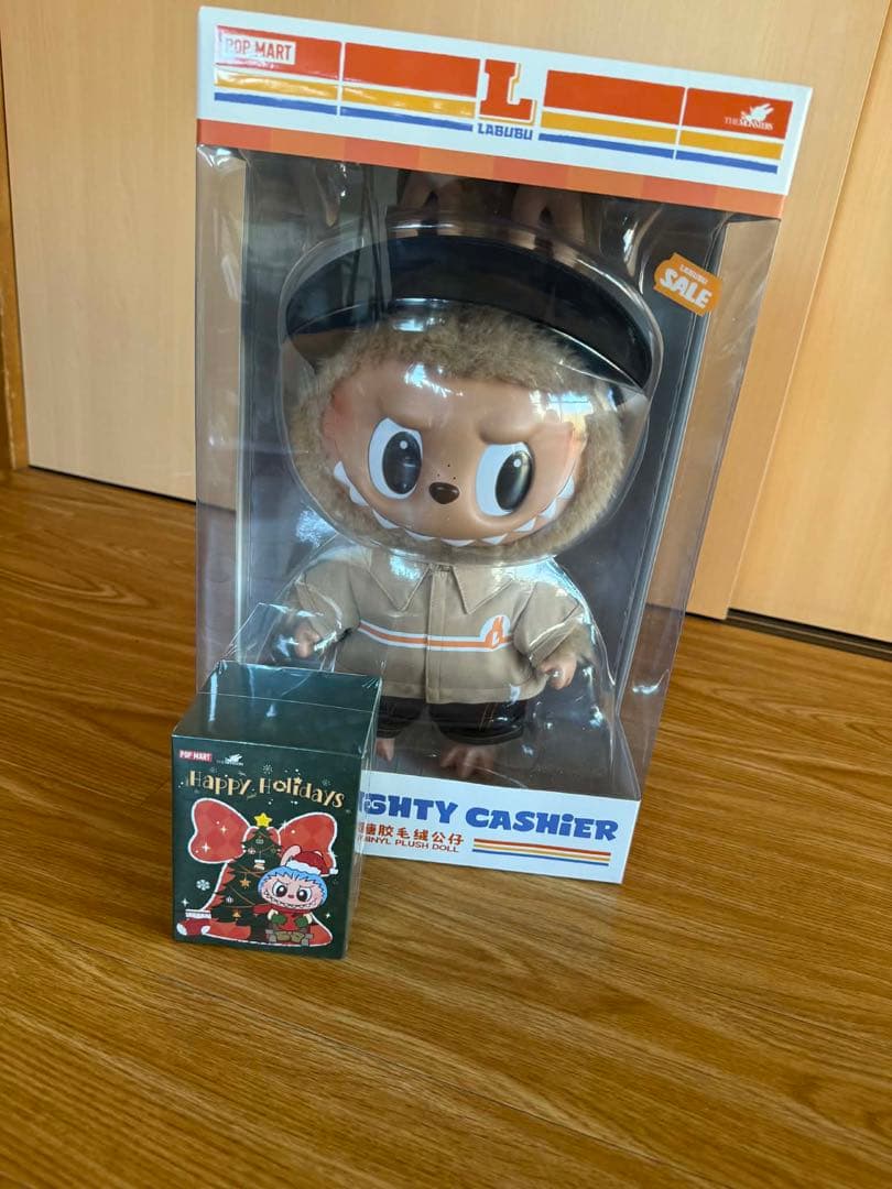 LABUBUラブブ The Naughty Cashier クリスマスベルおまけ
