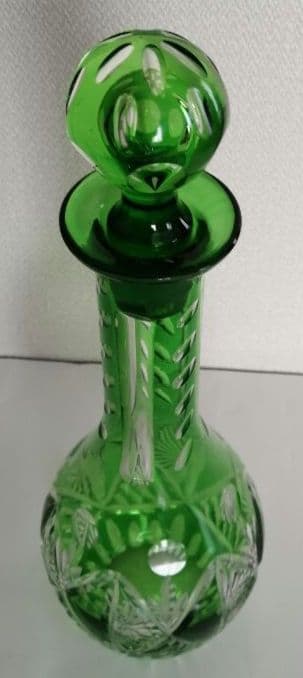 緑色のガラス瓶