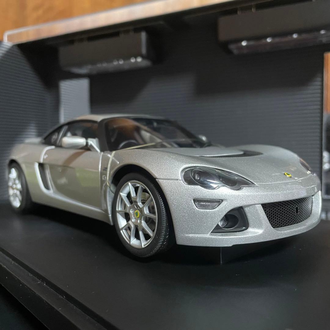 未展示品 オートアート 1/18 ロータス ヨーロッパ S シルバー