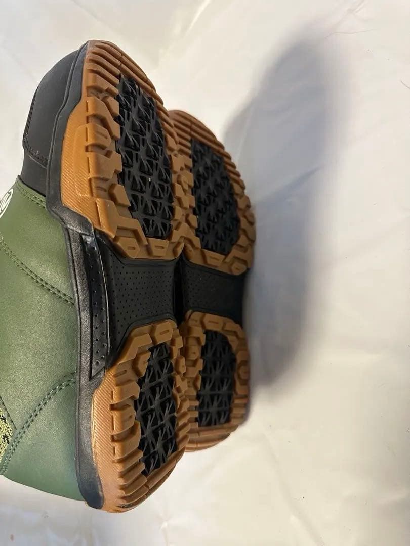 FLOW メンズスノーボードブーツ CHARGER BOA FOCUS 26.5