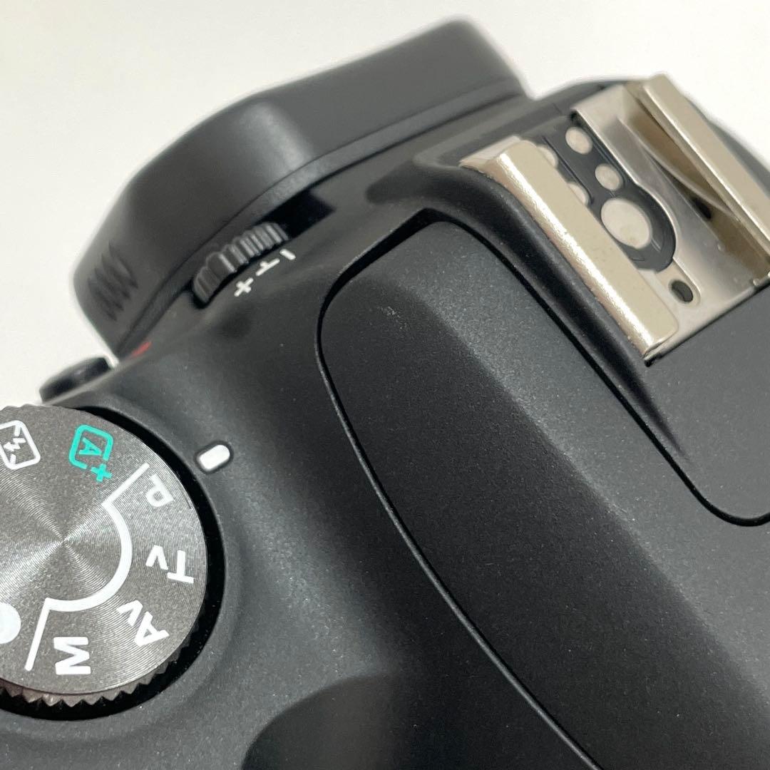 Canon EOS Kiss X9 ダブルズームキット