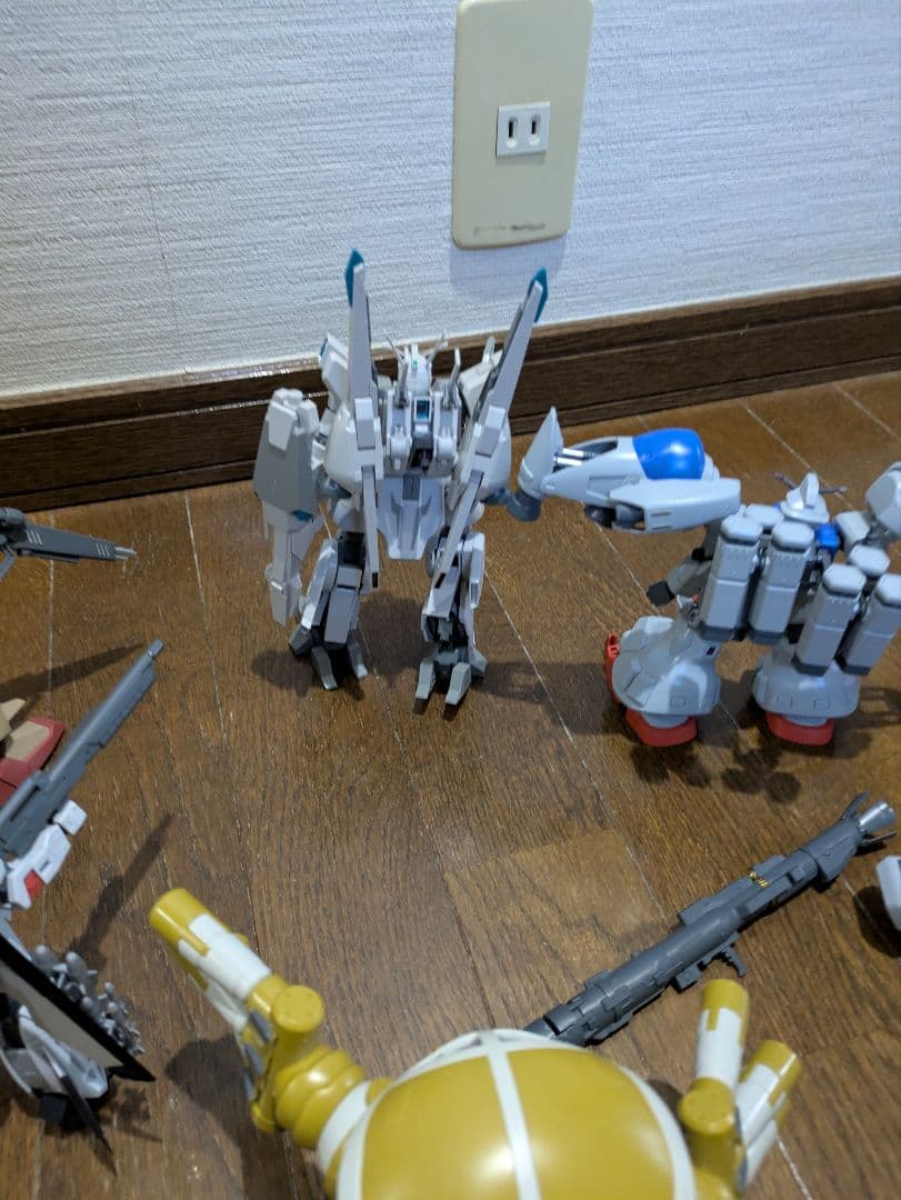 プラモデル ガンダム　ガンプラ　HG 他　ジャンク　武器　完成品　まとめ売り
