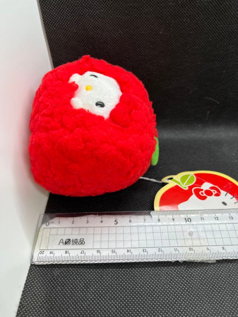 ハローキティ　丸りんごクッション　マスコット　ぬいぐるみ　レトロ