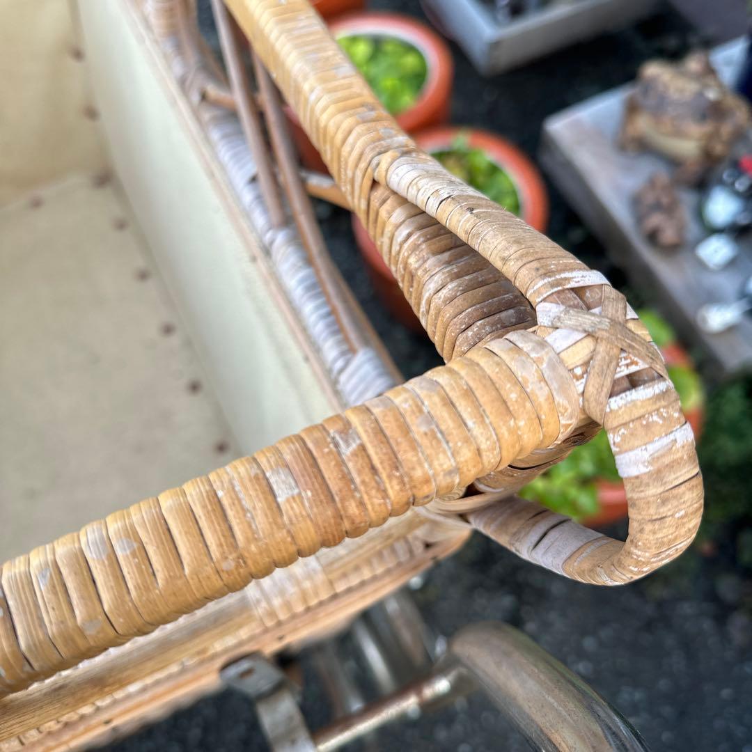 アンティーク　乳母車　とても可愛いホロ付き　ガーデンに！ペットに！