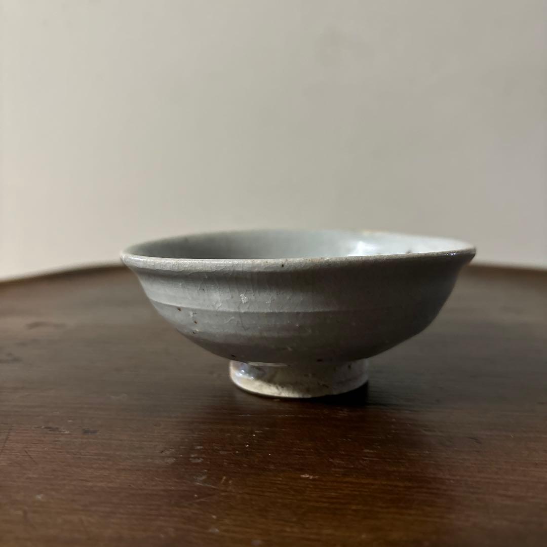 李朝盃　小鉢　白磁　堅手　小服茶碗　韓国アンティーク　古道具　古民芸　古陶磁
