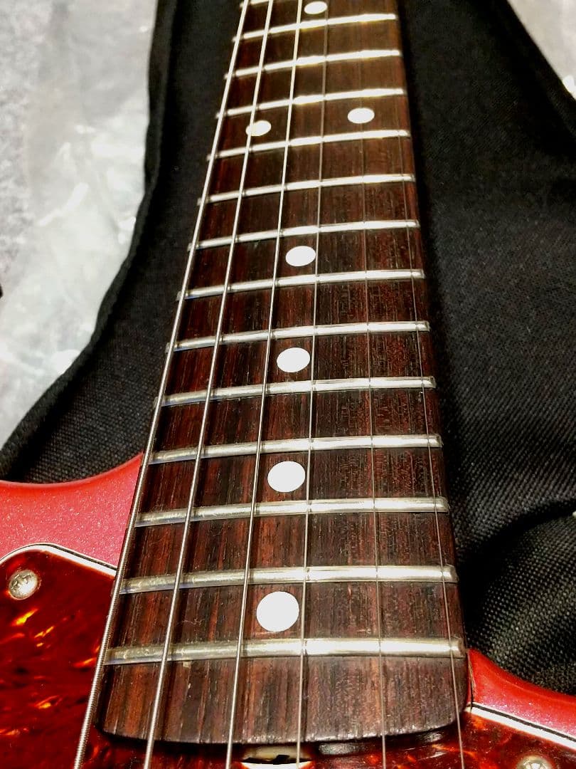 Fender ストラトキャスター ラッカー塗装 メタリックピンク