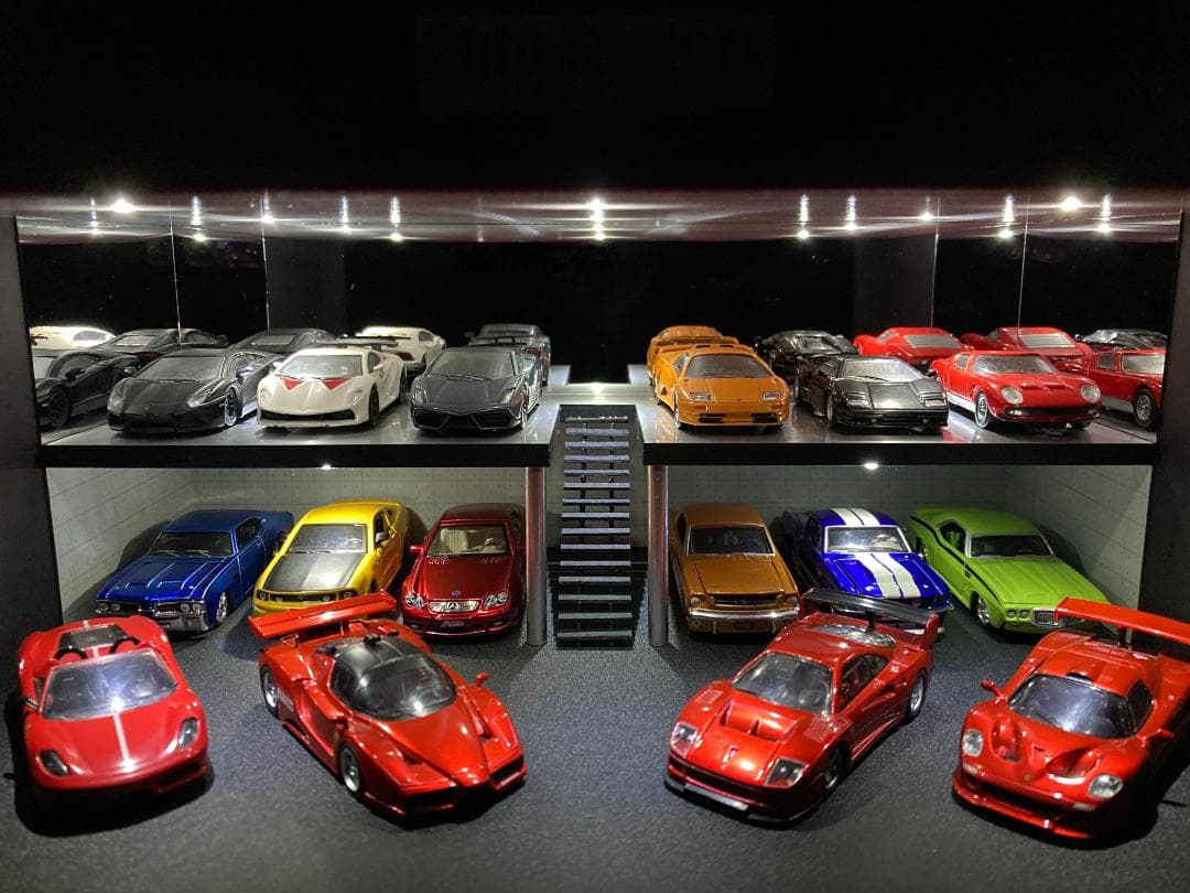 ミニカー専用ジオラマ：1/64 ショールームⅣ／在庫SALE！