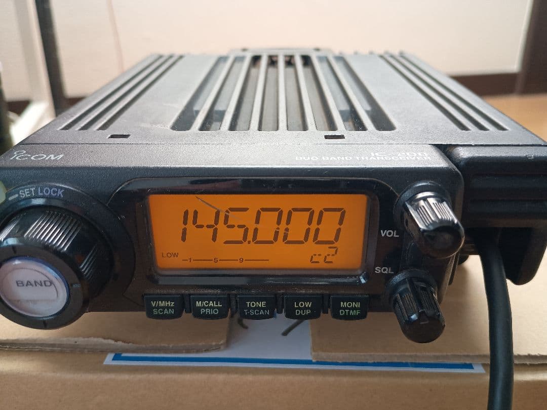 ICOM トランシーバー IC-208