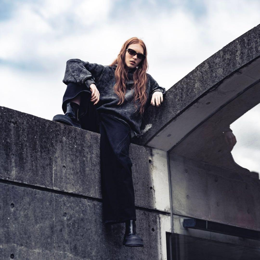 ミュージシャン NIL DUE / NIL UN Faded Bleach Hoodie