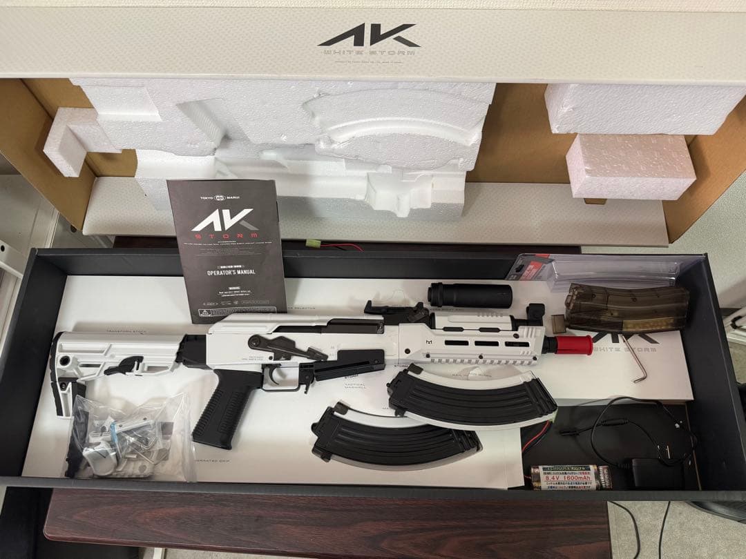 東京マルイ　次世代電動ガン AK ホワイトストーム　即使用可能