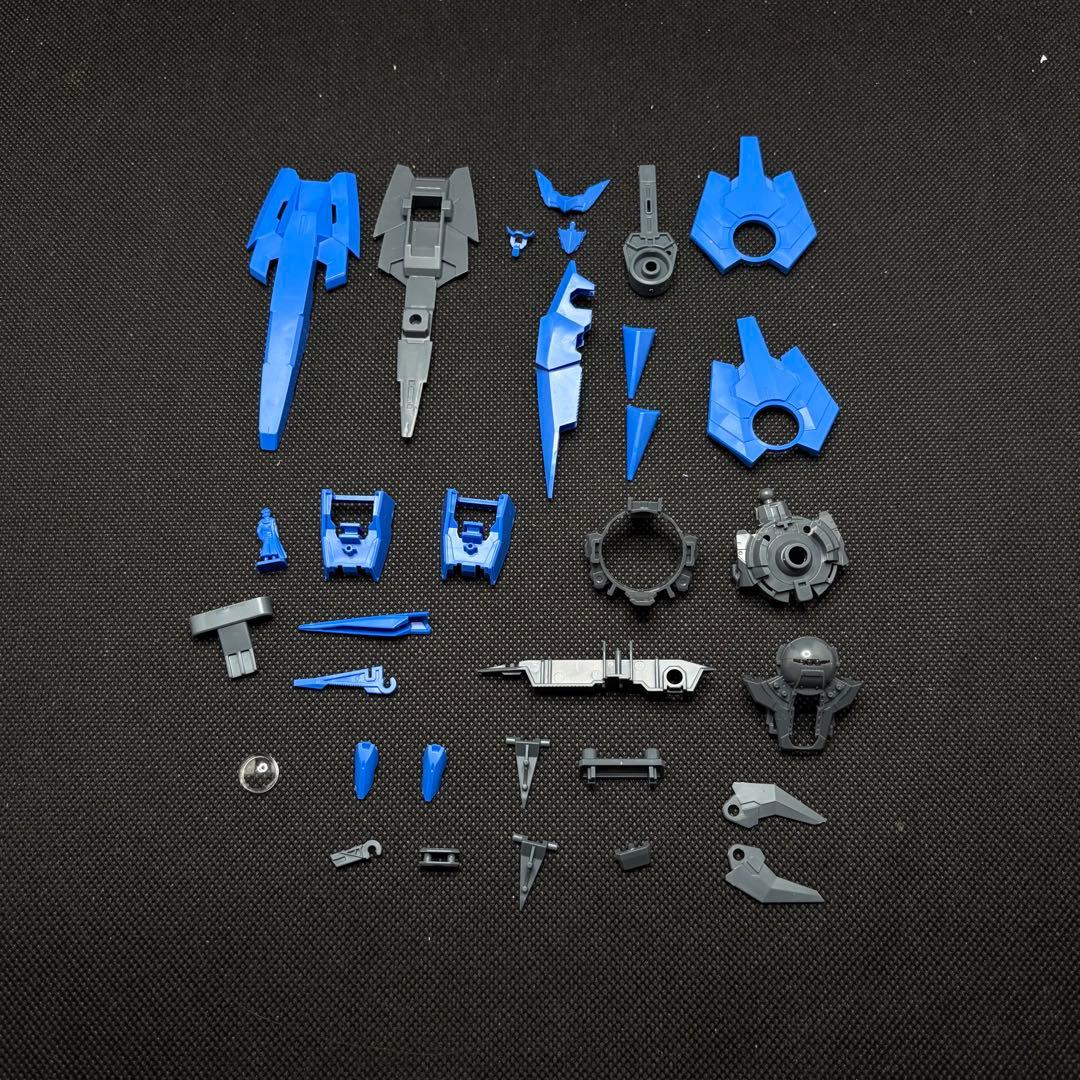 コ*ア様 ＭＧ 1/100 ガンダムアメイジングエクシア 完成品