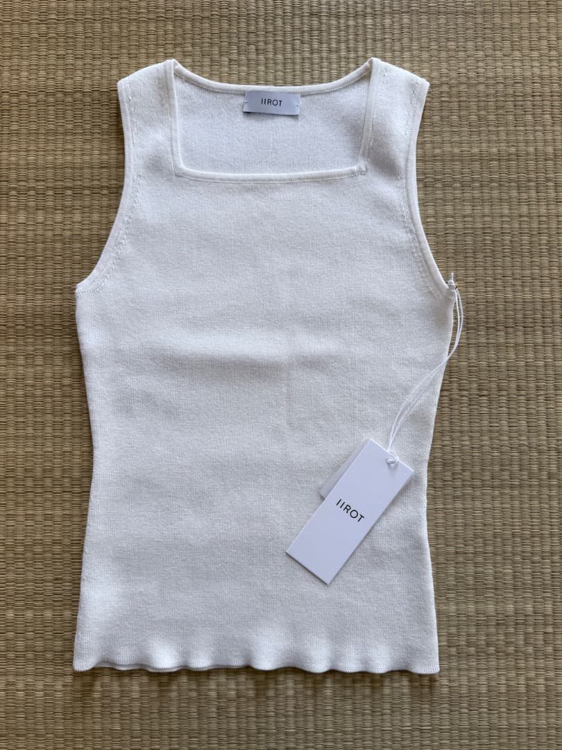 新品　IIROT スクエットネック 和紙　ホワイトタンクトップ