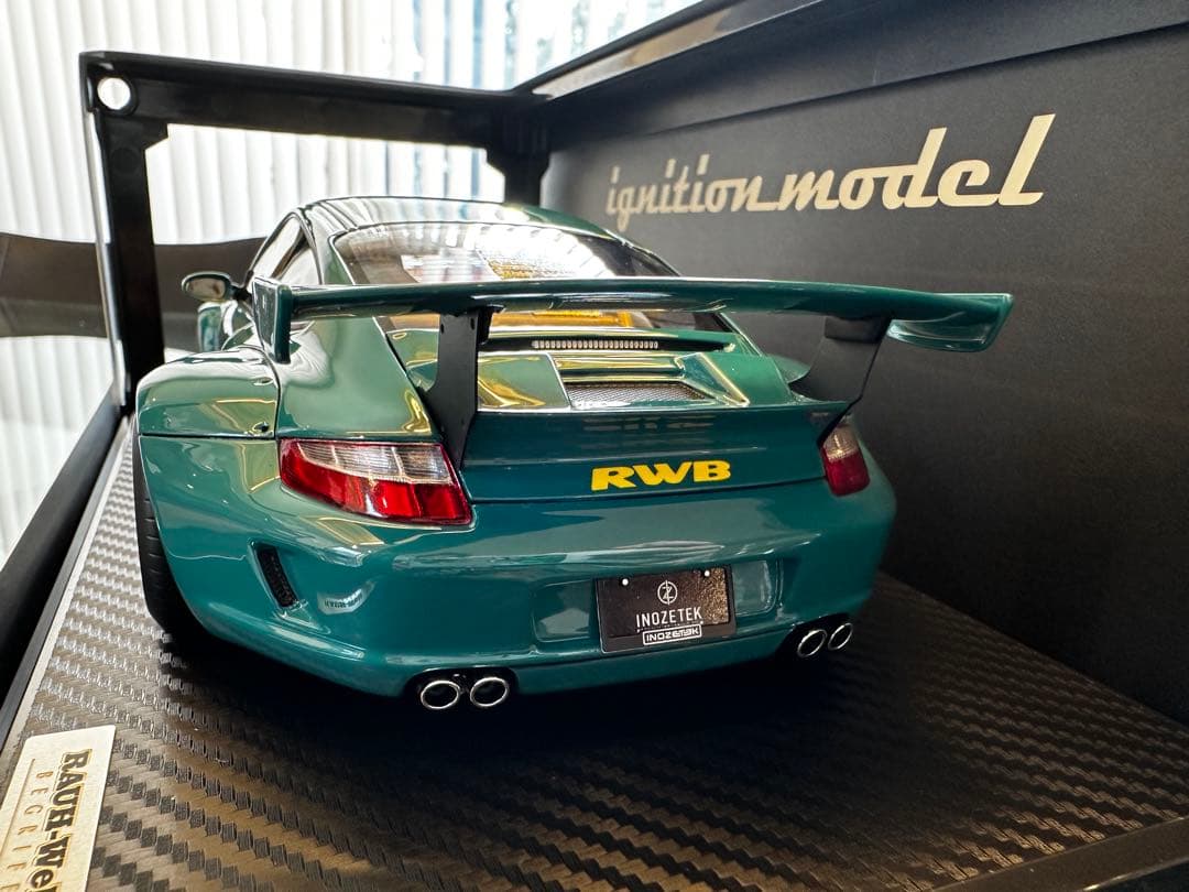 RWB997 ignition Model 1/18 ターコイズ