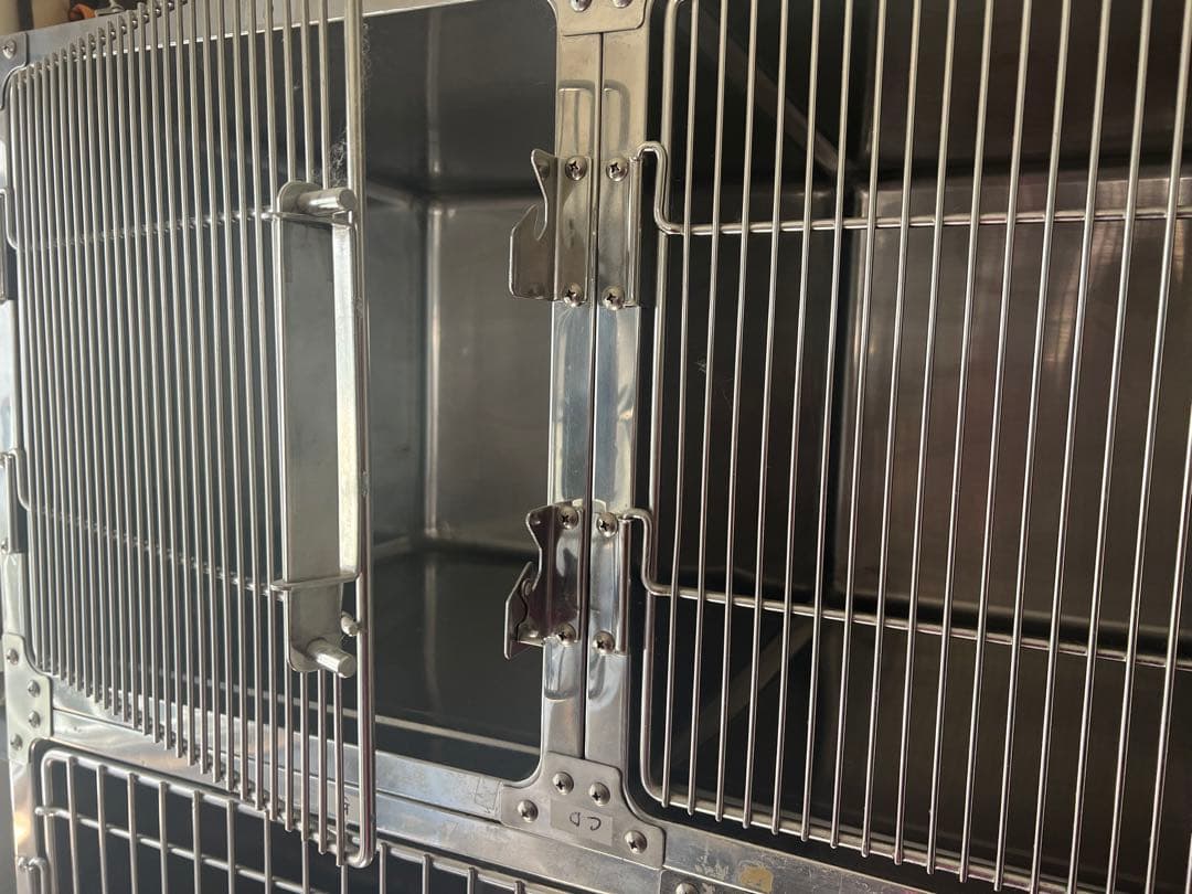 ステンレス　犬舎　ケージ　トリミング　ペットホテル　動物病院　業務用