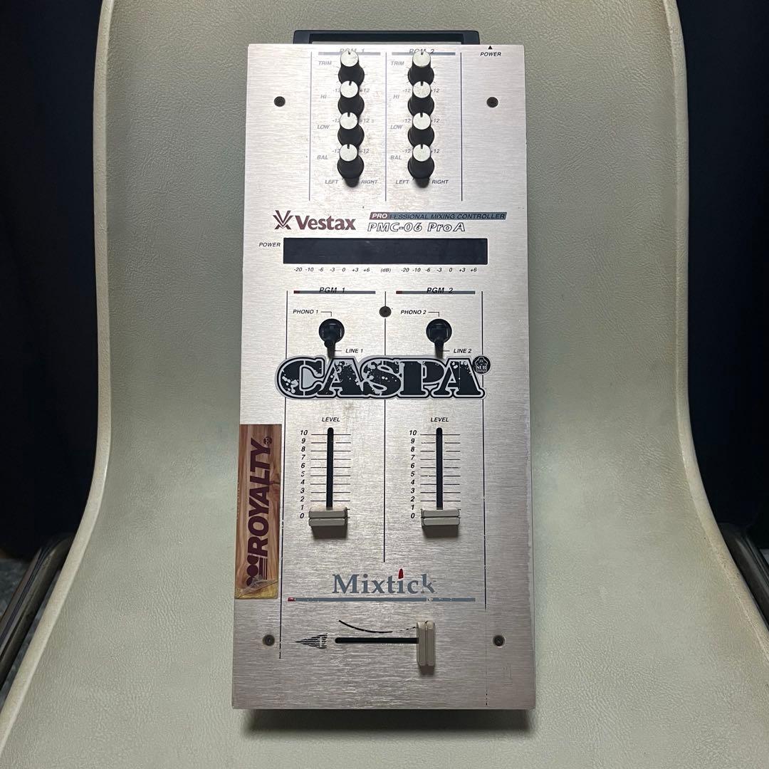 Vestax PMC-06 ProA Vestax DJ mixerミキサー