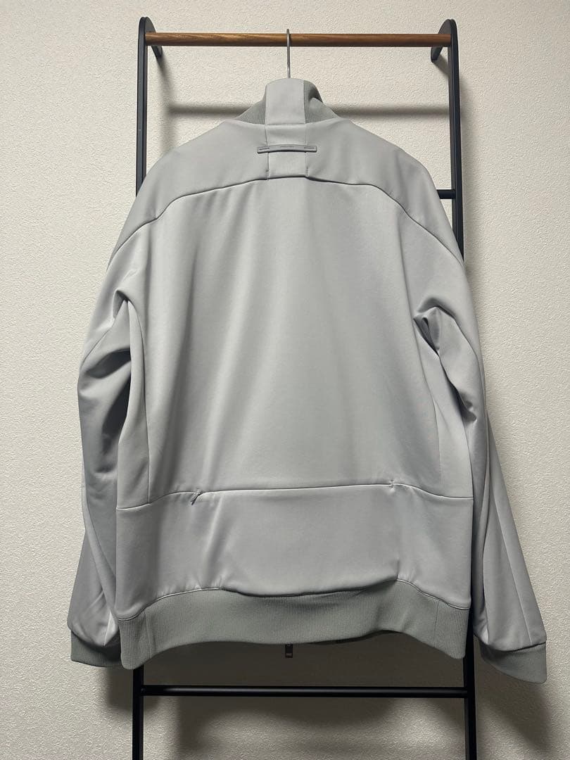 ATTACHMENT TECHNICALTRACKJACKET サイズ3