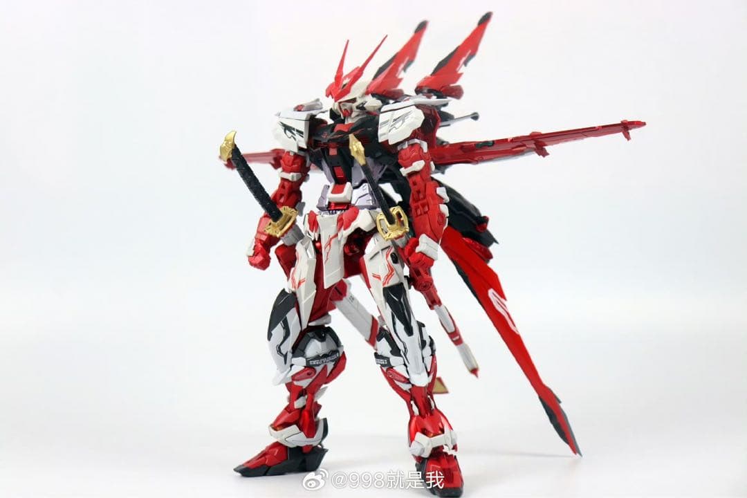1/100 MG ガンダムアストレイ レッドドラゴン　海外製