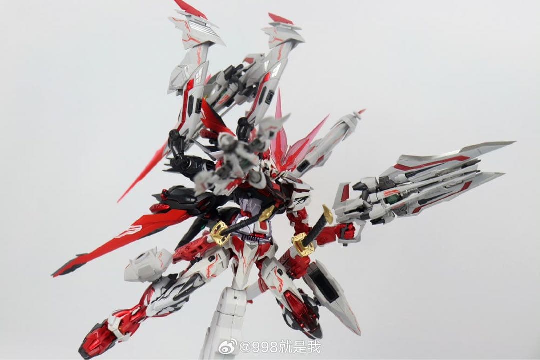 1/100 MG ガンダムアストレイ レッドドラゴン　海外製