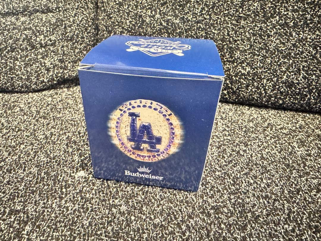 マニー　7/21球場配布 テオスカー•ヘルナンデス ワールドチャンピオン