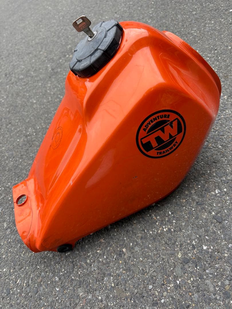 TW タンク