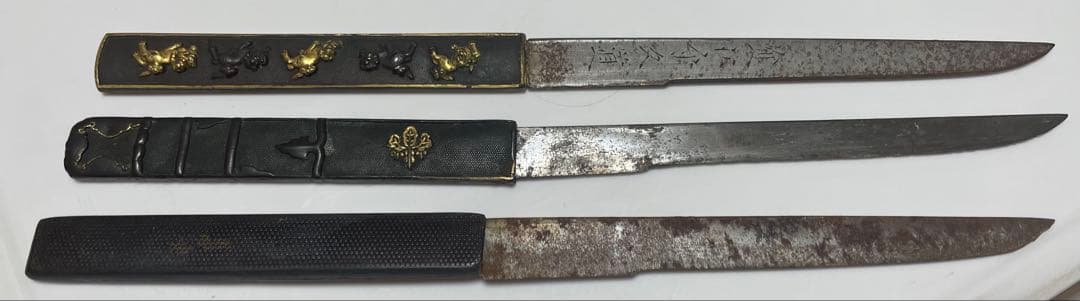 S*e様 蔵出　江戸時代　小柄小刀　獅子　五三桐紋図刀鞘図　銘　近江守久道　ペー