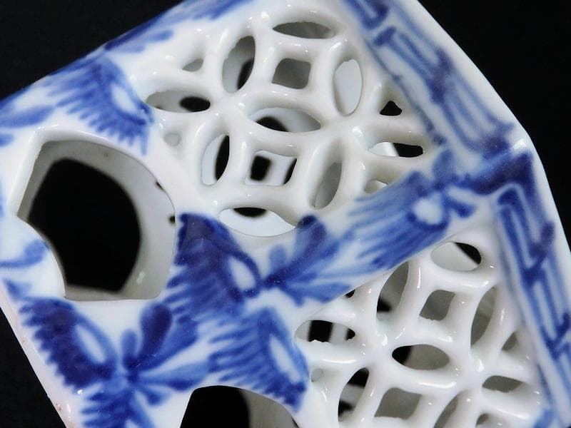 古伊万里　七宝紋透かし　六角大振盃台　ウランガラス付き　E473AS-fblk