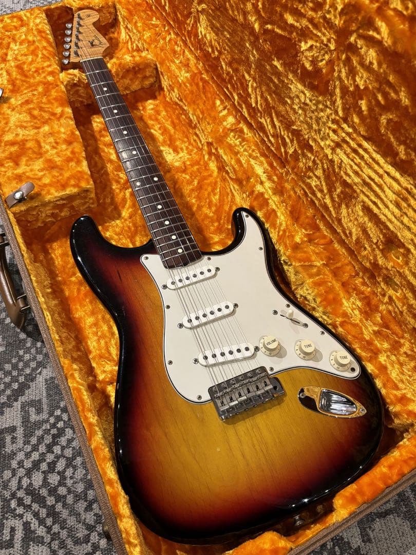 ギター Fender Custom Shop MasterGrade 1961 aged