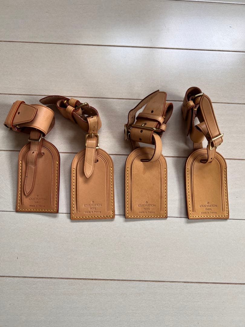 LOUIS VUITTON ヌメ革ネームタグ&ポワニエ　4点セット