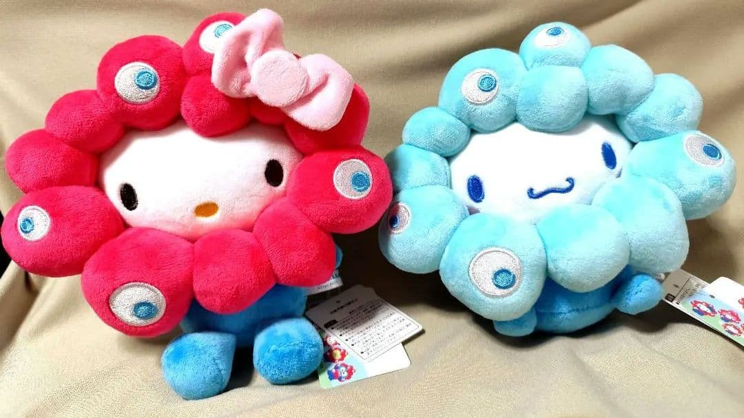 万博限定 ミャクミャク サンリオコラボ キティ，シナモンペアーセット Mサイズ