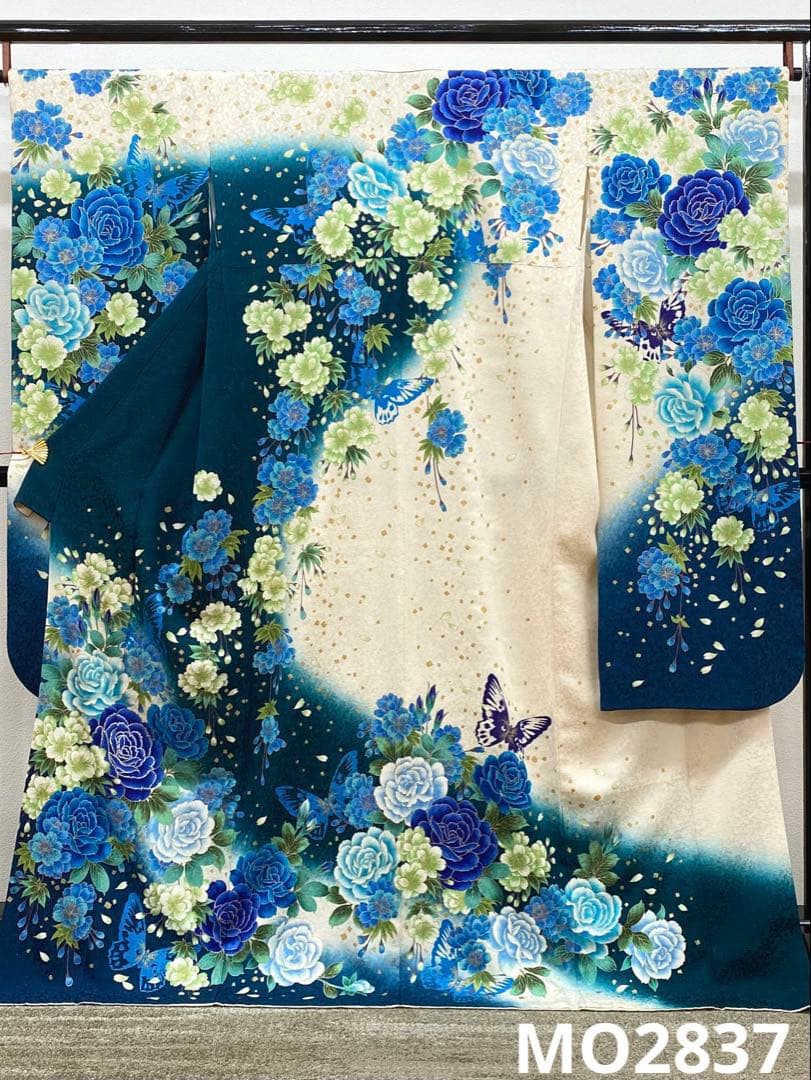 振袖 豪華 銀通し 刺繍 金彩 紋意匠 身丈168cm パールトーン加工済