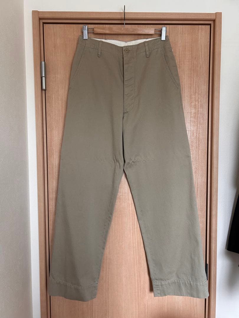 新品 COMOLI コモリ チノパンツ チノパン サイズ1 KHAKI チノ