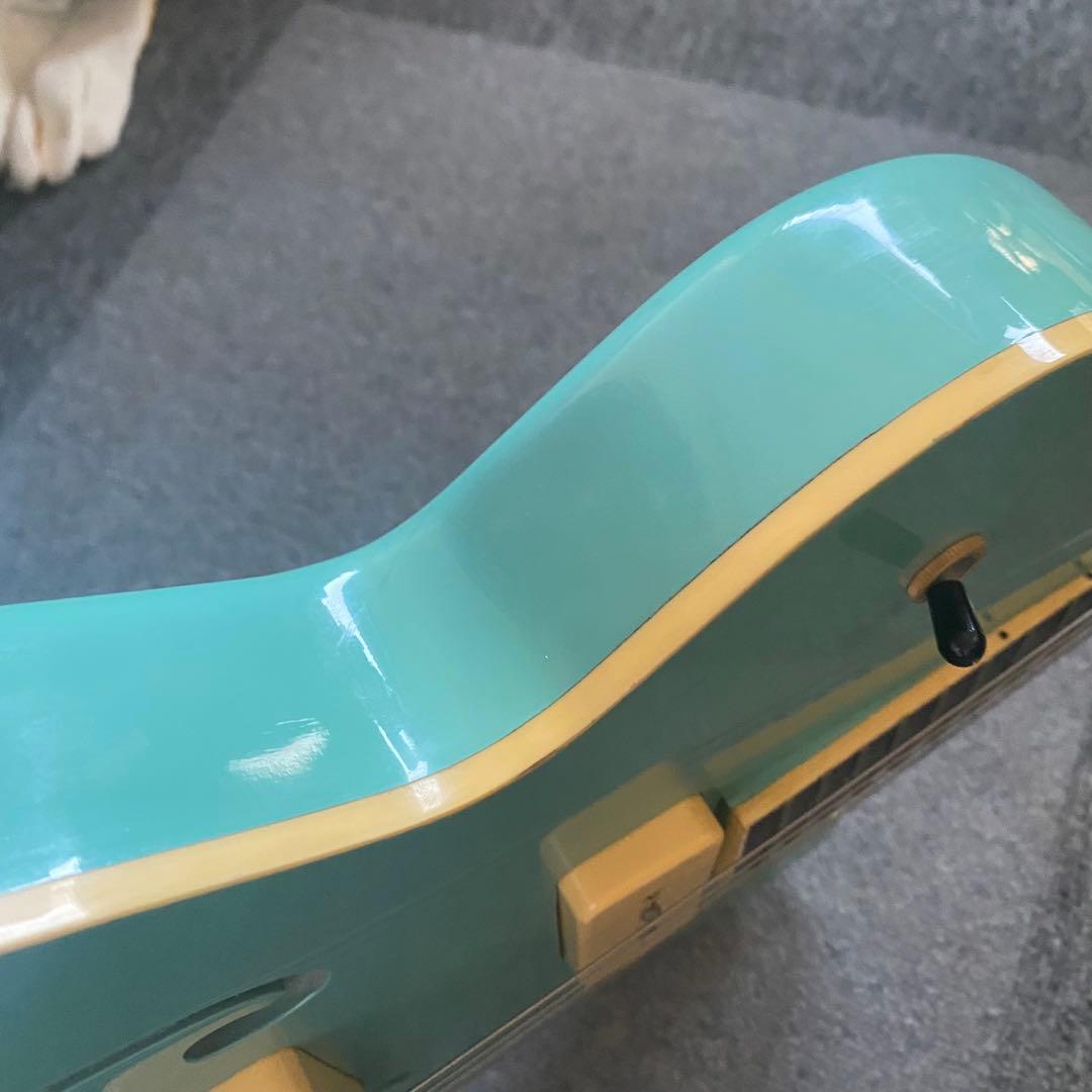 椎名林檎 愛用 デューセンバーグ グレッチタイプセミアコ ノーブランド