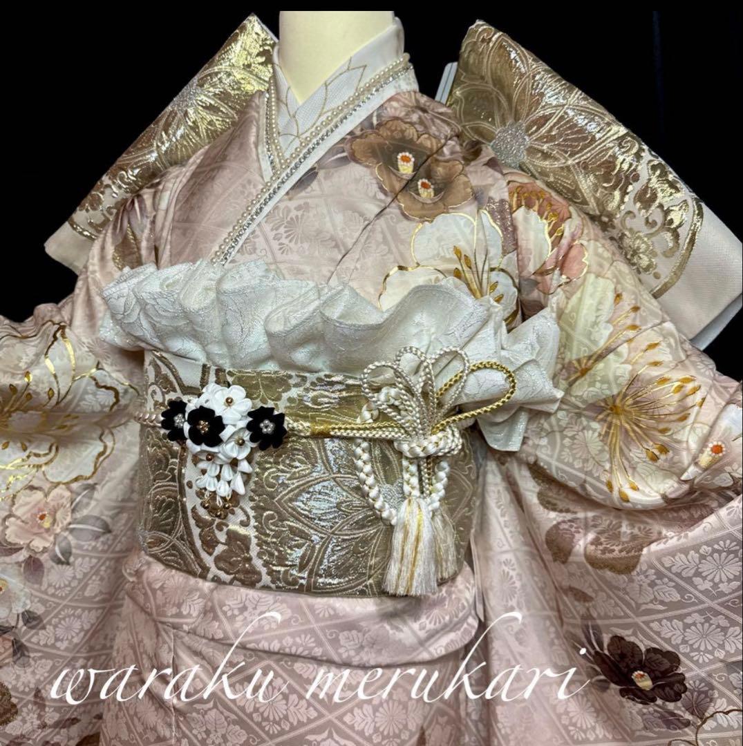 ◆豪華正絹振袖　くすみピンク、金駒刺繍、金彩加工