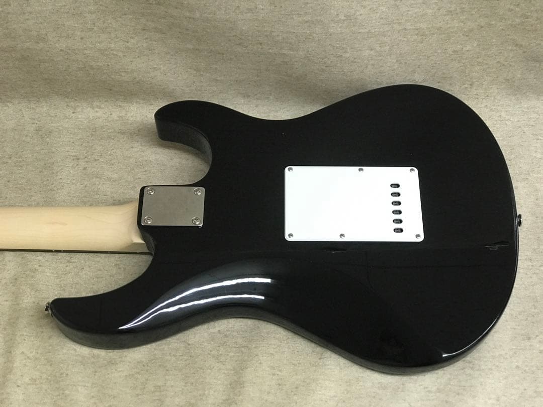 YAMAHA PACIFICA PAC112JL レフトハンドモデル