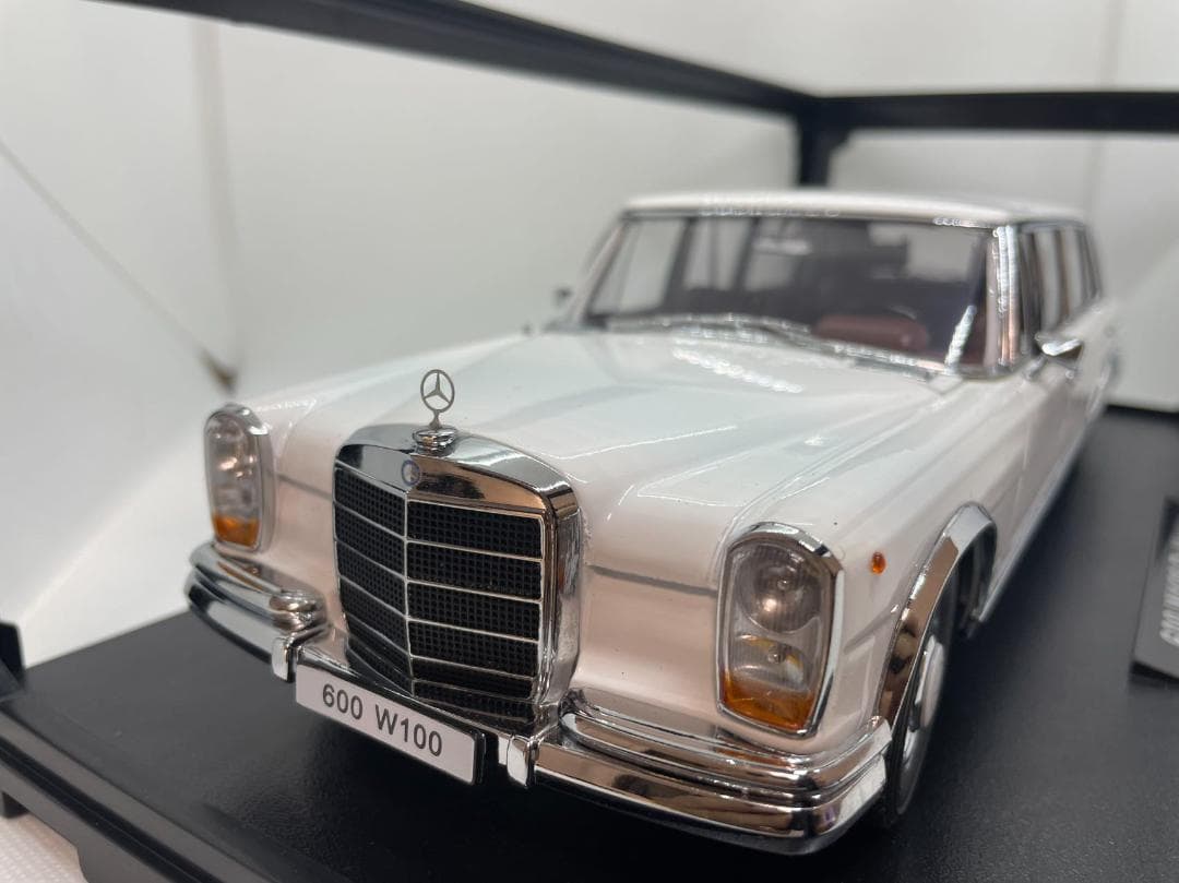 101-017 KK 1/18 メルセデスベンツ プルマン 600 W100