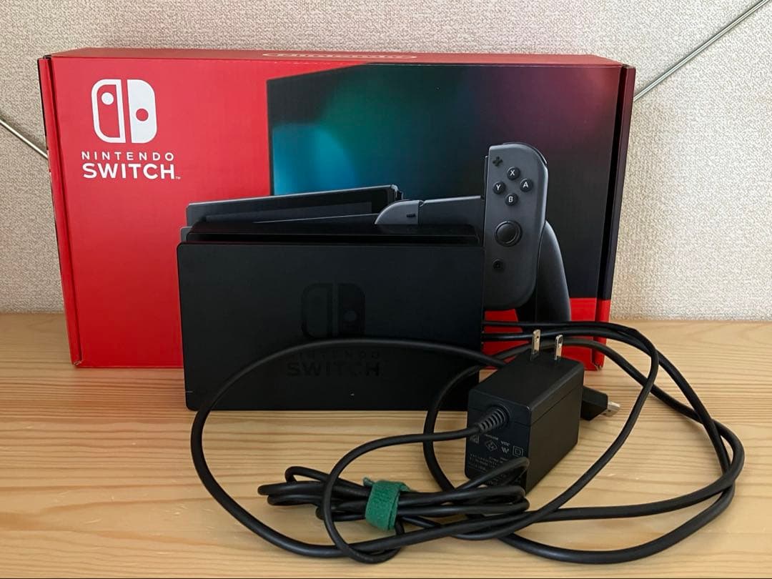 Nintendo Switch 本体、ケース、マリオカート8、マイクロミニSD