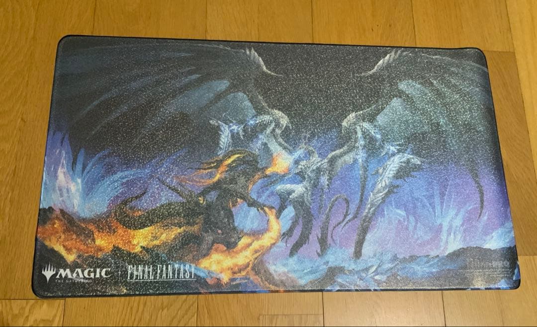 MTG ウルトラプロ　バハムートとイフリート プレイマット