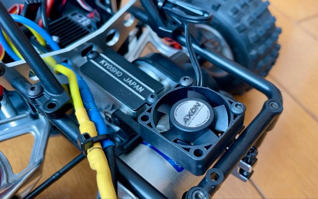 【京商】BEETLE 2014（復刻版）ESC、サーボ、モーターファン　メカ付き