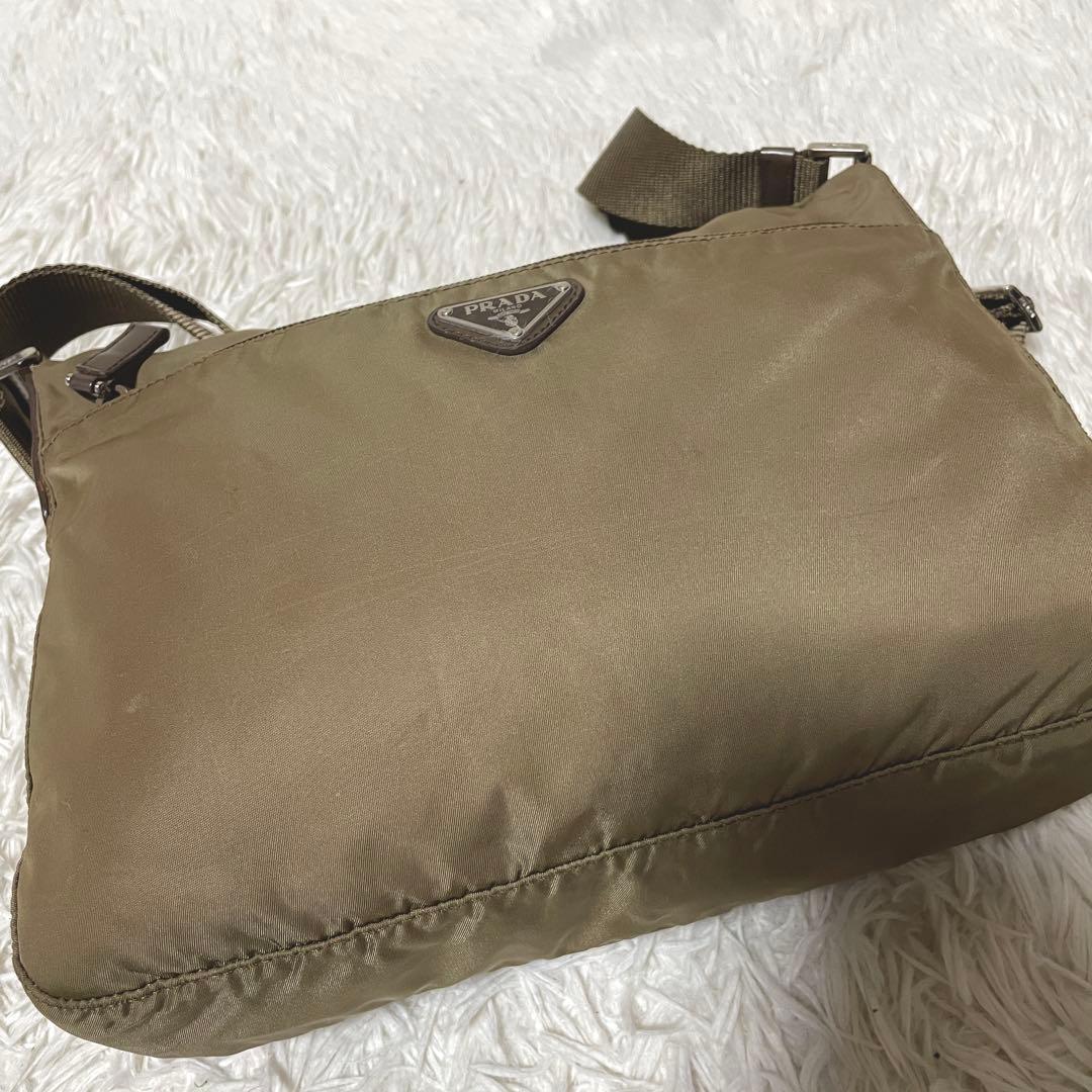 【良品】PRADA プラダ　カメラバッグ　ショルダーバッグ　ナイロン　カーキ