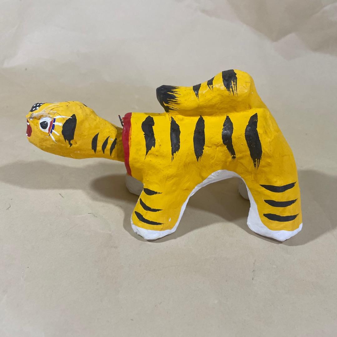 K142・　那覇張子　虎一対　郷土玩具、廃絶、縁起物、民俗、伝統工芸