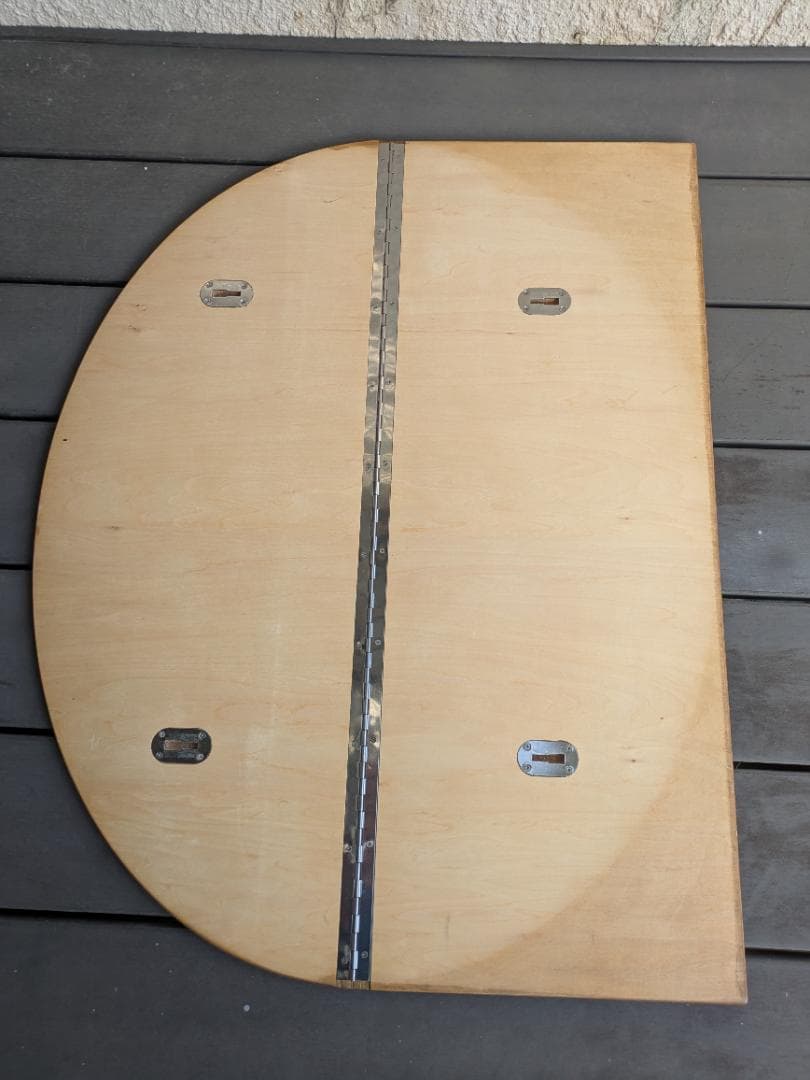 折りたたみテーブル