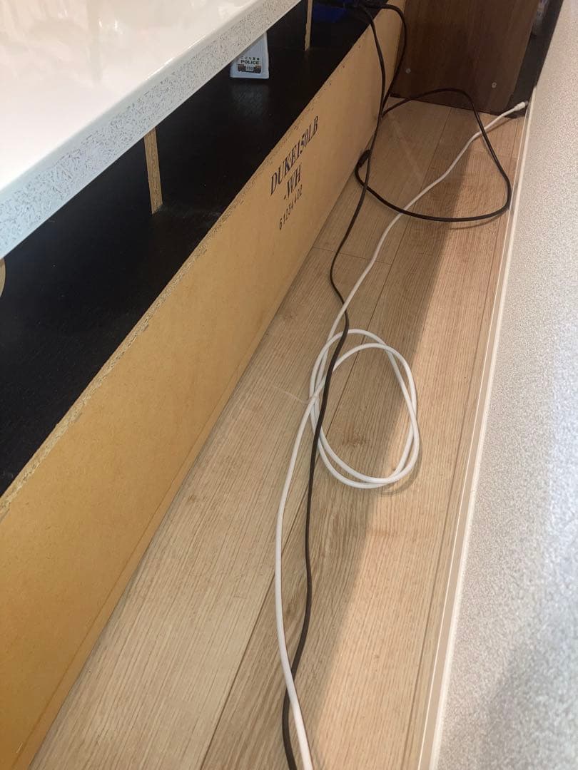 ホワイト 引き出し式 テレビボード（ニトリ製、2020年購入）